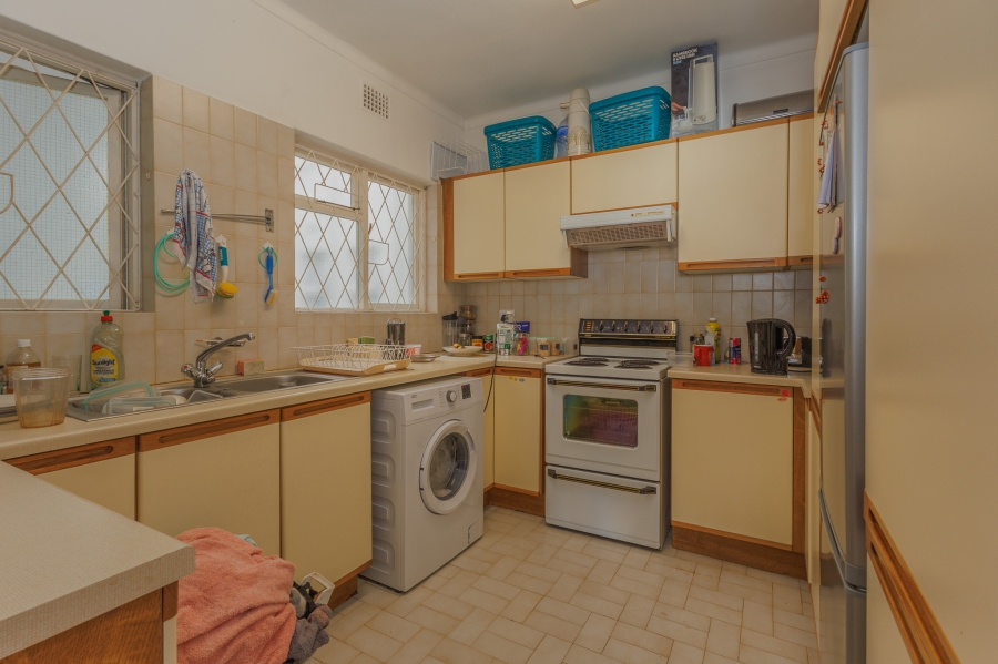 2 Bedroom Property for Sale in Sea Point Western Cape